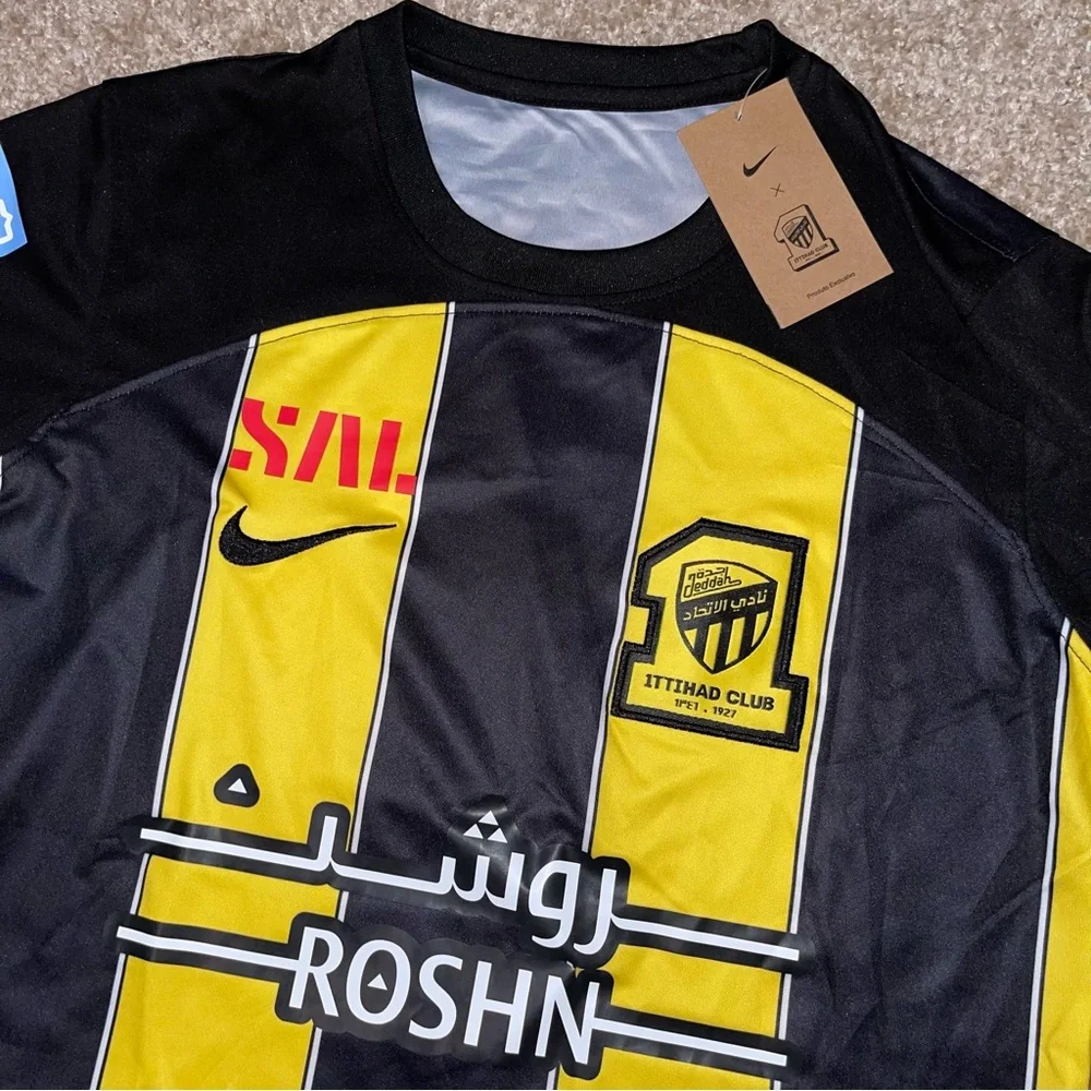 Nike Al Ittihad Benzema 2023/2024 Men’s Home Soccer Jersey🆕 - Picture 7 of 7